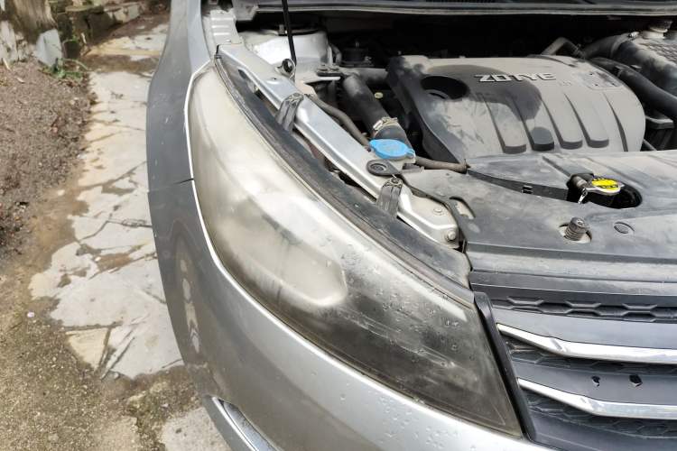 Used Zotye Z500 2015 1.5T Manual Luxury Model Right Front Headlight