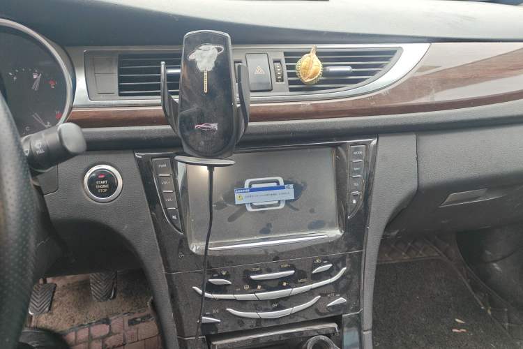 Used Zotye Z500 2015 1.5T Manual Luxury Model Audio And AC Panel