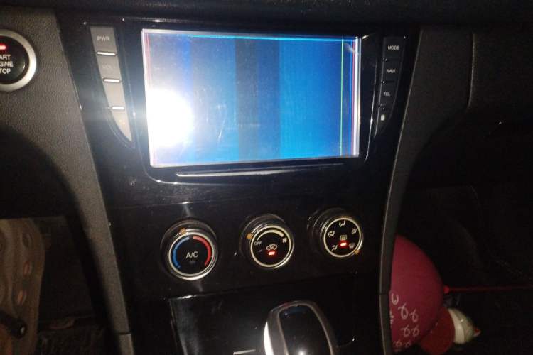 Used Zotye Z500 2015 1.5T CVT Luxury Model Audio And AC Panel