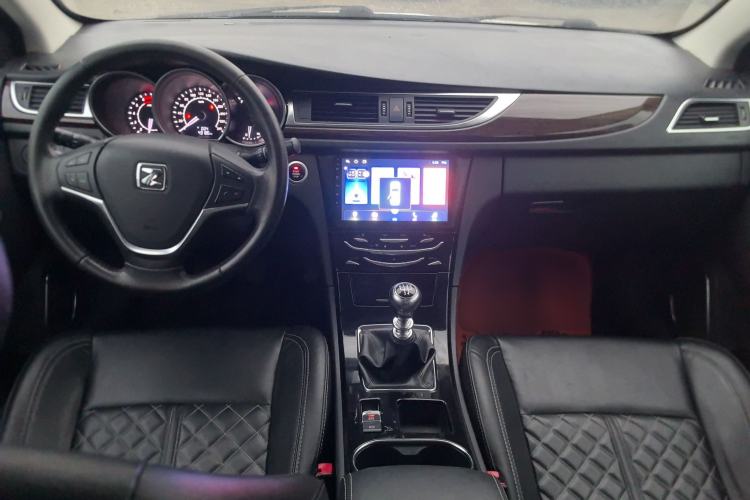 Used Zotye Z500 2015 1.5T Manual Luxury Model Center Console