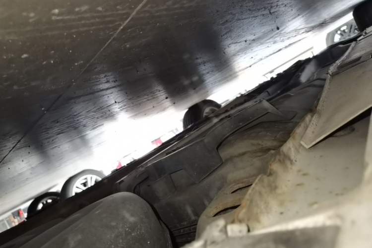 Used Zotye Z500 2015 1.5T CVT Luxury Model Chassis Rear Left
