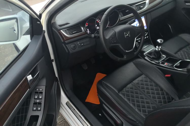 Used Zotye Z500 2015 1.5T Manual Luxury Model Driver Seat