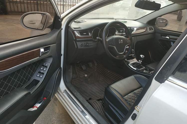 Used Zotye Z500 2015 1.5T Manual Luxury Model Driver Seat