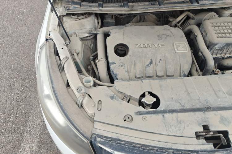 Used Zotye Z500 2015 1.5T Manual Luxury Model Engine Bay Right