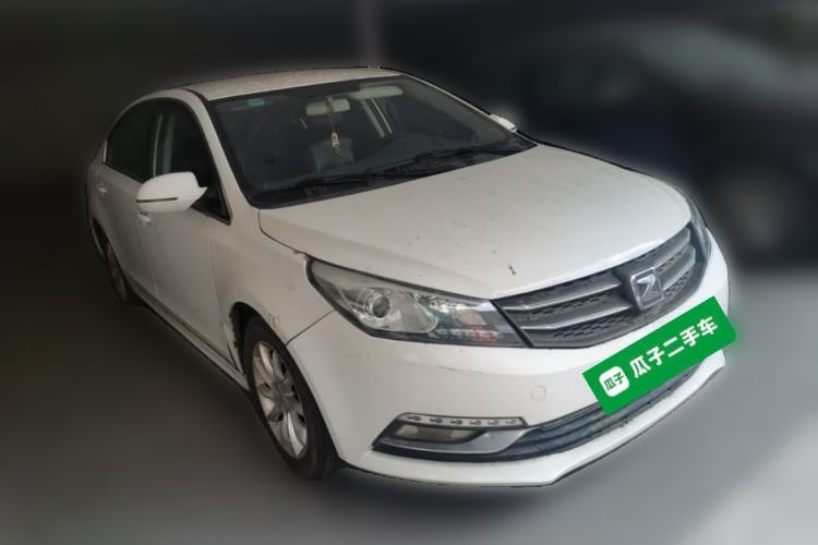 Used Zotye Z500 2015 1.5T CVT Luxury Model Front Right 45 Deg