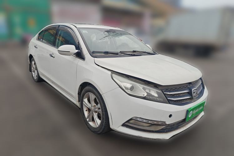 Used Zotye Z500 2015 1.5T Manual Luxury Model Front Right 45 Deg