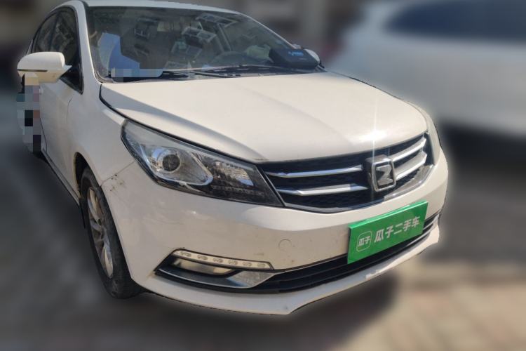Used Zotye Z500 2015 1.5T Manual Luxury Model Front Right 45 Deg
