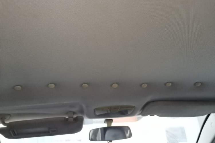 Used Zotye Z500 2015 1.5T CVT Luxury Model Headliner