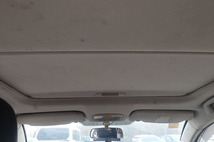 Used Zotye Z500 2015 1.5T Manual Luxury Model Headliner