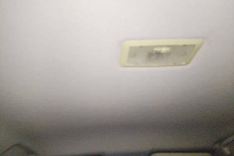 Used Zotye Z500 2015 1.5T Manual Luxury Model Headliner