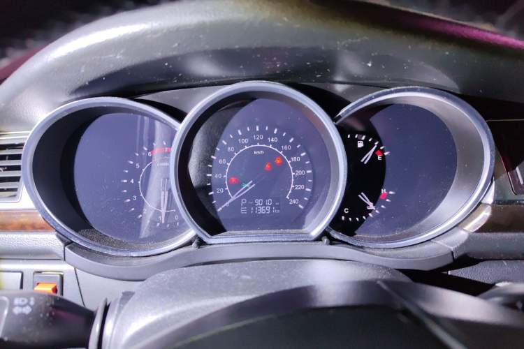 Used Zotye Z500 2015 1.5T CVT Luxury Model Instrument Cluster