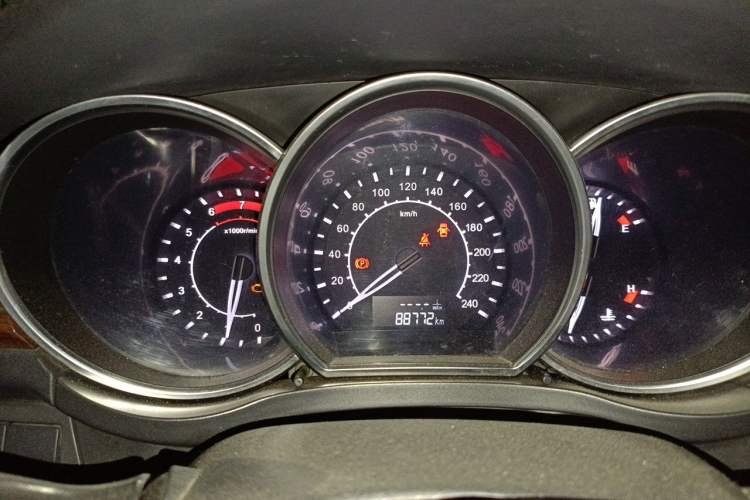 Used Zotye Z500 2015 1.5T Manual Luxury Model Instrument Cluster
