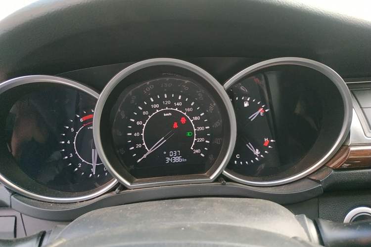 Used Zotye Z500 2015 1.5T Manual Luxury Model Instrument Cluster