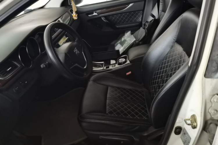 Used Zotye Z500 2015 1.5T CVT Luxury Model Left Front Seat