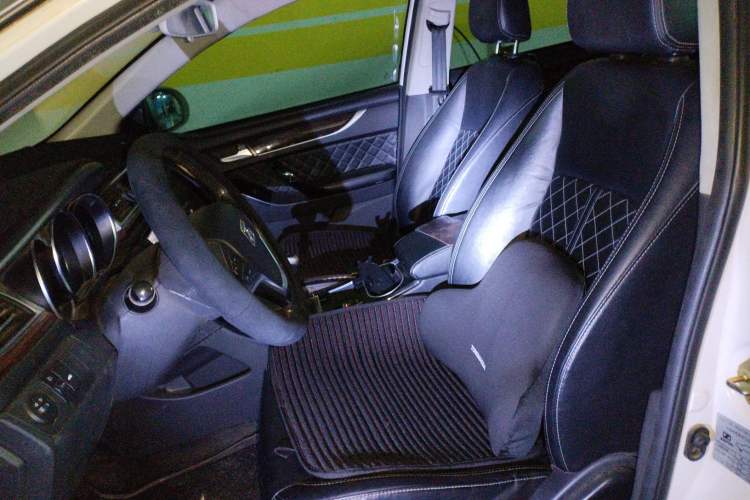Used Zotye Z500 2015 1.5T Manual Luxury Model Left Front Seat