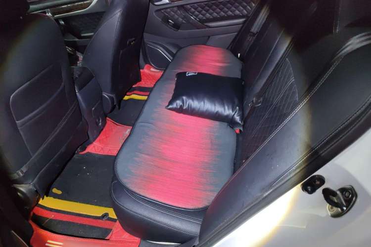 Used Zotye Z500 2015 1.5T CVT Luxury Model Left Rear Seat