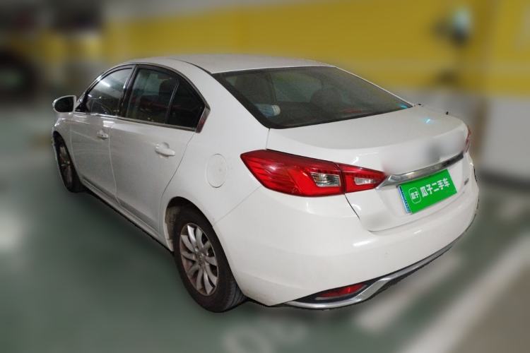 Used Zotye Z500 2015 1.5T Manual Luxury Model Rear Left 45 Deg