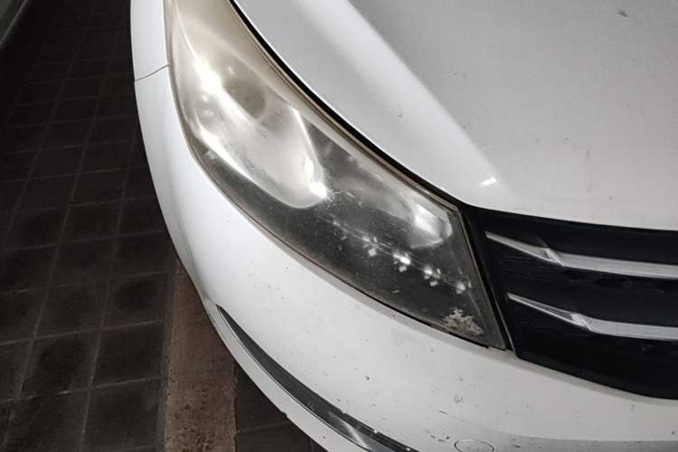 Used Zotye Z500 2015 1.5T Manual Luxury Model Right Front Headlight