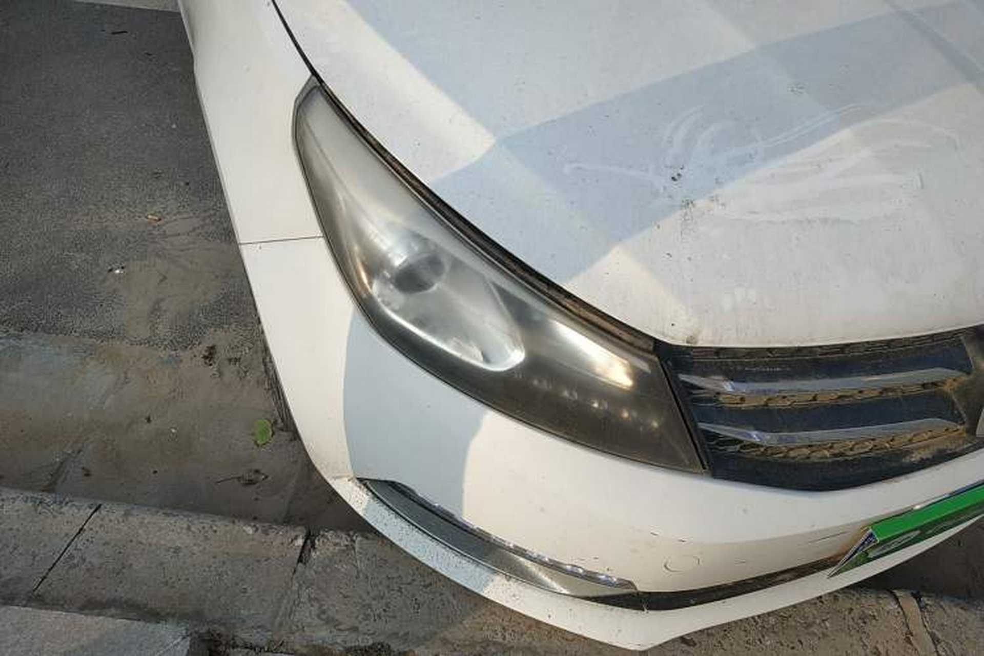 Used Zotye Z500 2015 1.5T Manual Luxury Model Right Front Headlight
