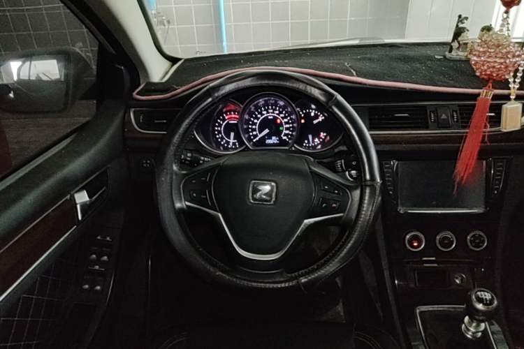 Used Zotye Z500 2015 1.5T Manual Luxury Model Steering Wheel