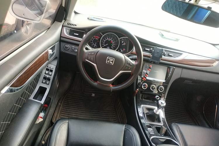 Used Zotye Z500 2015 1.5T Manual Luxury Model Steering Wheel