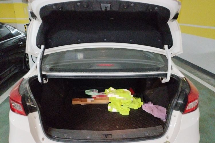 Used Zotye Z500 2015 1.5T Manual Luxury Model Trunk