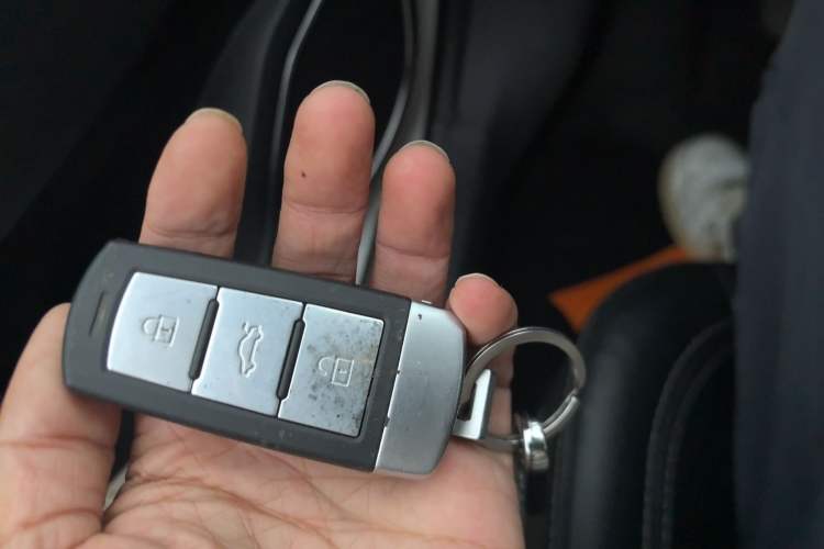 Used Zotye Z500 2015 1.5T Manual Luxury Model Vehicle Key