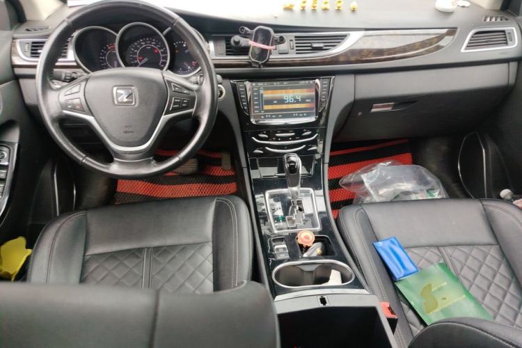 Used Zotye Z500 2016 1.5T CVT Luxury Model Center Console