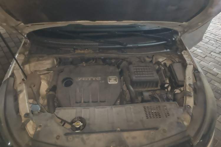 Used Zotye Z500 2016 1.5T CVT Luxury Model Engine Bay