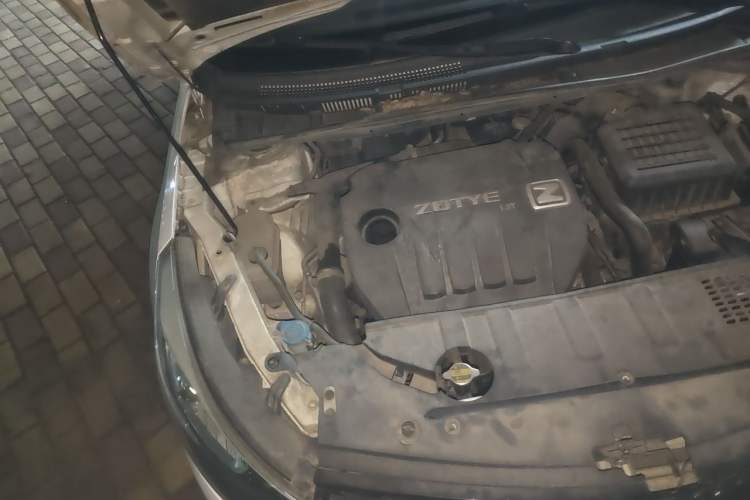 Used Zotye Z500 2016 1.5T CVT Luxury Model Engine Bay Right