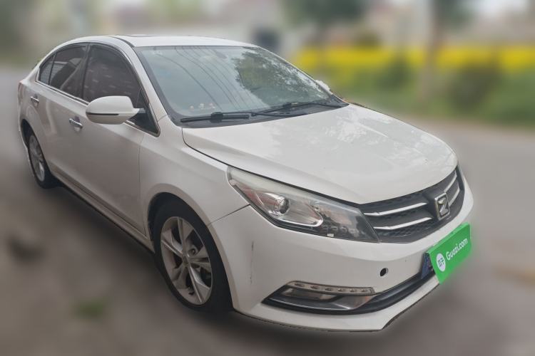 Used Zotye Z500 2016 1.5T CVT Luxury Model Front Right 45 Deg