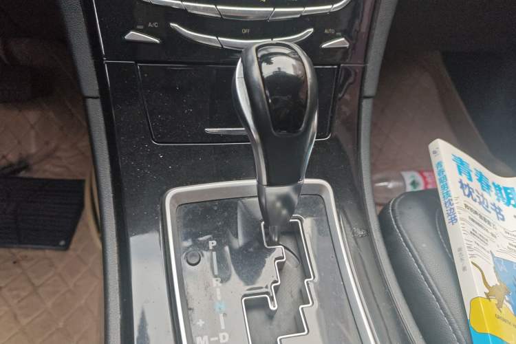 Used Zotye Z500 2016 1.5T CVT Luxury Model Gear Lever