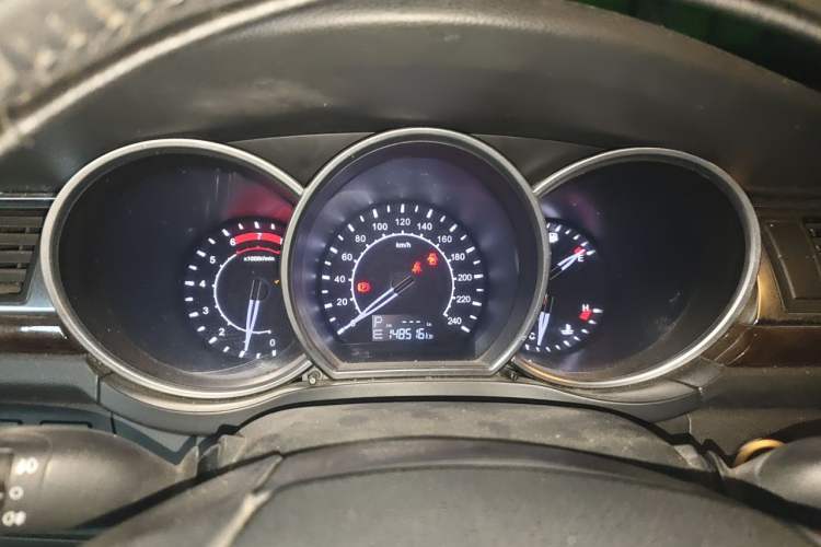 Used Zotye Z500 2016 1.5T CVT Luxury Model Instrument Cluster