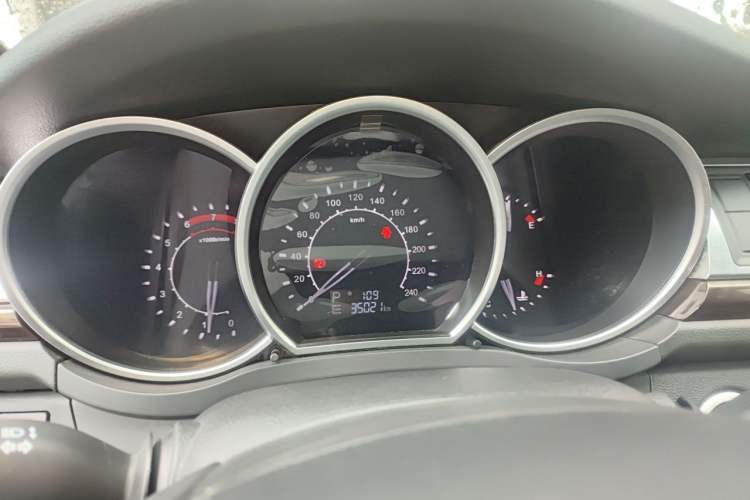 Used Zotye Z500 2016 1.5T CVT Luxury Model Instrument Cluster