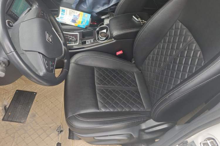 Used Zotye Z500 2016 1.5T CVT Luxury Model Left Front Seat