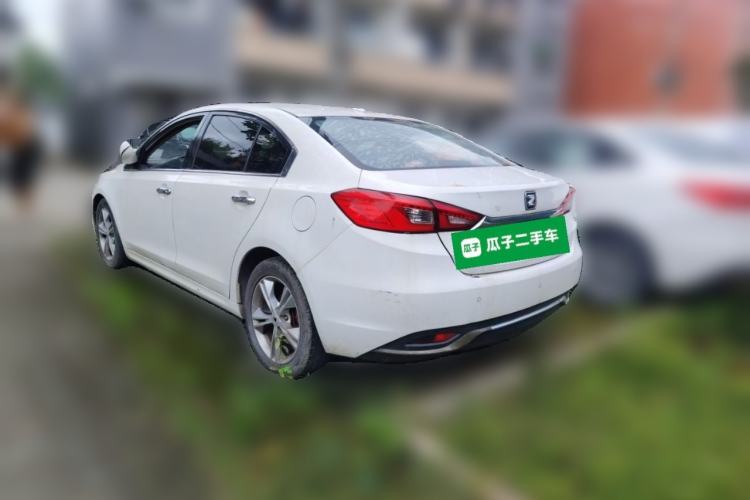 Used Zotye Z500 2016 1.5T CVT Luxury Model Rear Left 45 Deg