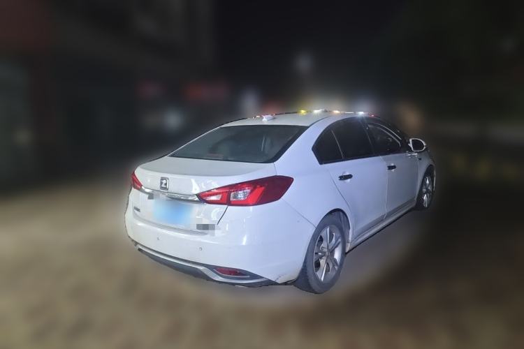 Used Zotye Z500 2016 1.5T CVT Luxury Model Rear Right 45 Deg