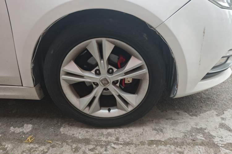 Used Zotye Z500 2016 1.5T CVT Luxury Model Right Front Wheel Hub