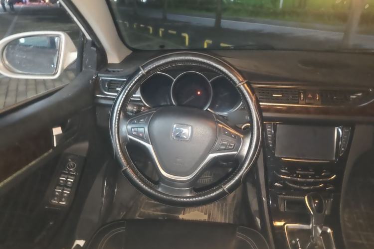 Used Zotye Z500 2016 1.5T CVT Luxury Model Steering Wheel