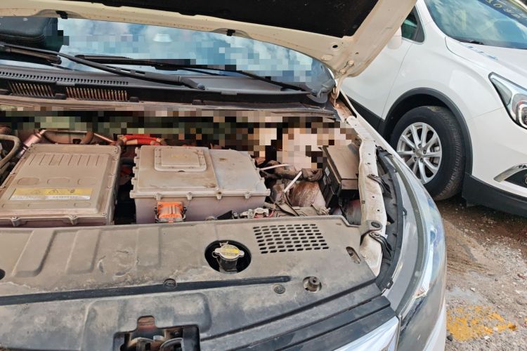 Used Zotye Z500 2019 EV Pro Luxury Model Engine Bay Left