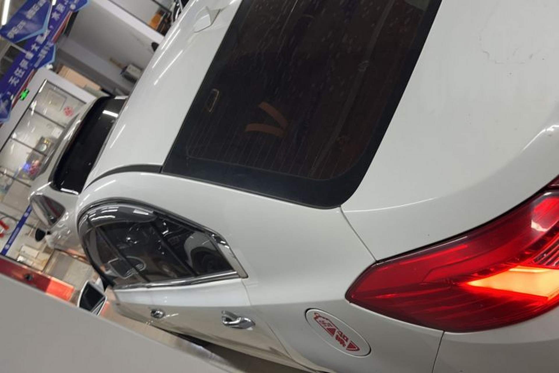 Used Zotye Z560 2017 1.5T Manual Luxury Model Exterior 5