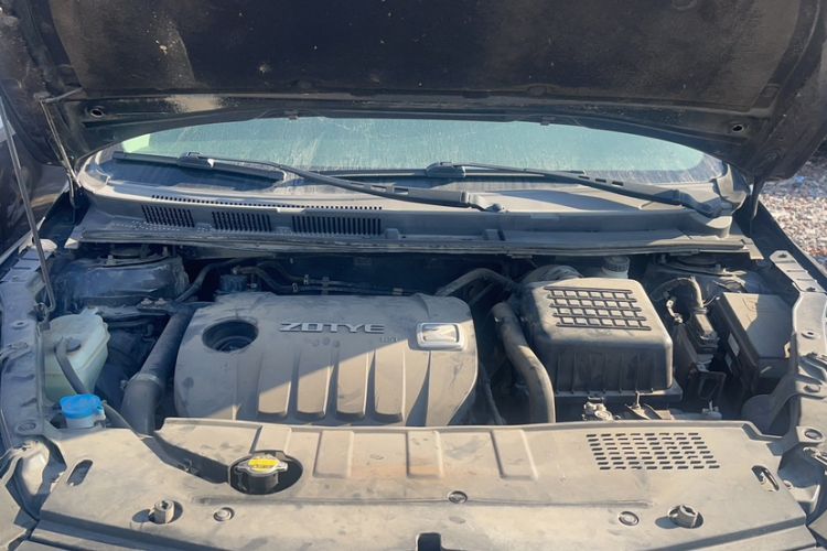 Used Zotye Z560 2017 1.5T Manual Luxury Model Engine Bay