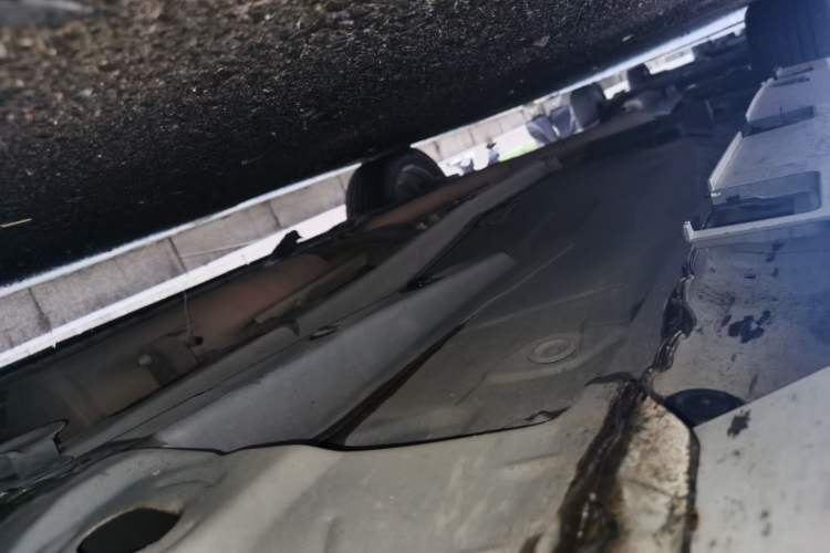 Used Zotye Z560 2017 1.5T CVT Luxury Model Chassis Front Right