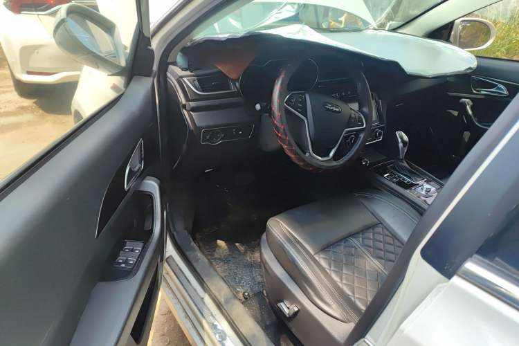 Used Zotye Z560 2017 1.5T CVT Luxury Model Driver Seat
