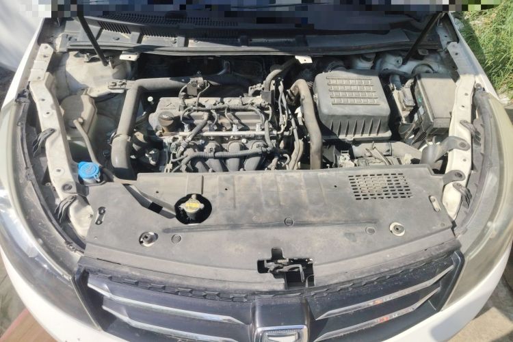 Used Zotye Z560 2017 1.5T CVT Luxury Model Engine Bay