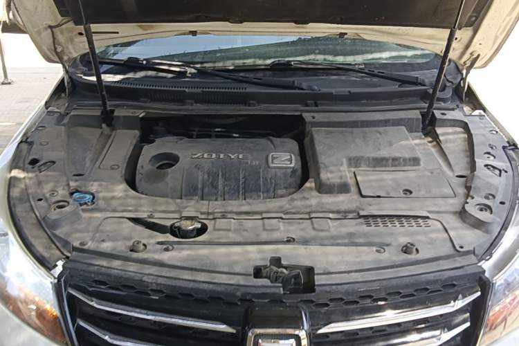 Used Zotye Z560 2017 1.5T CVT Luxury Model Engine Bay