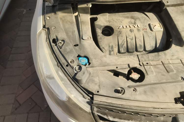 Used Zotye Z560 2017 1.5T CVT Luxury Model Engine Bay Right