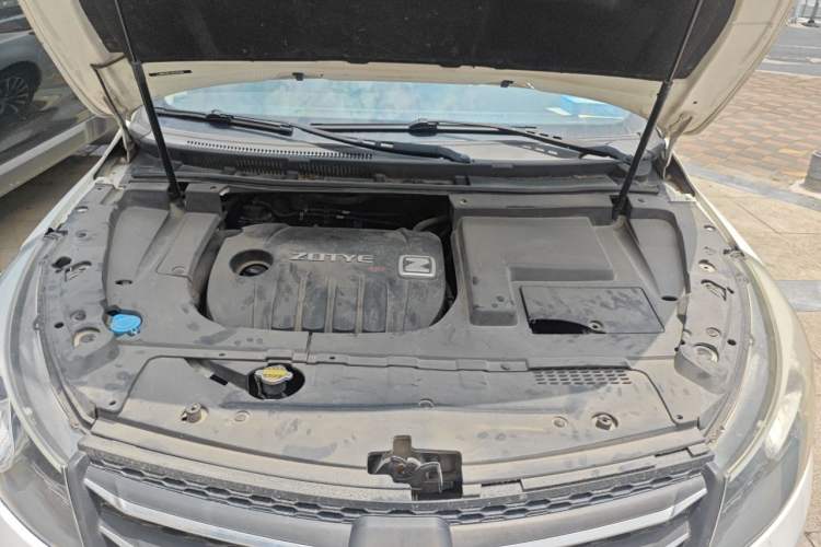 Used Zotye Z560 2017 1.5T CVT Luxury Model Engine Bay