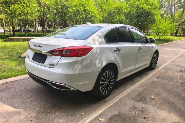 Used Zotye Z560 2017 1.5T CVT Luxury Model Exterior 3