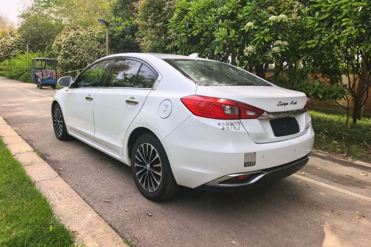 Used Zotye Z560 2017 1.5T CVT Luxury Model Exterior 5